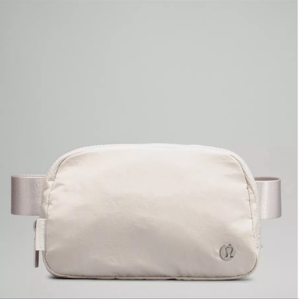 NWT lululemon athletica white opal everywhere belt bag